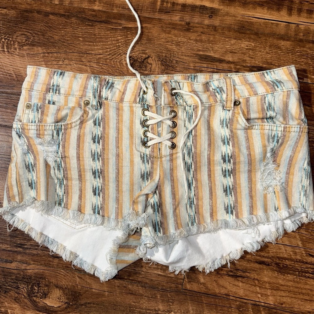 Billabong‎ Aztec Striped Distressed Lace Up Mini Shorts Women's Size 30